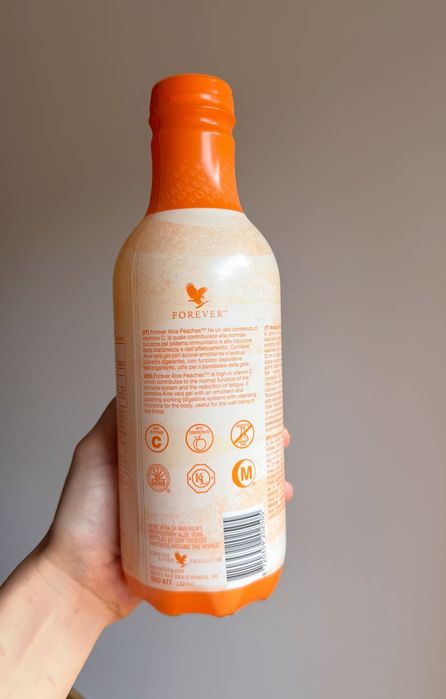 Cztery butelki aloesu Forever Aloe Peaches