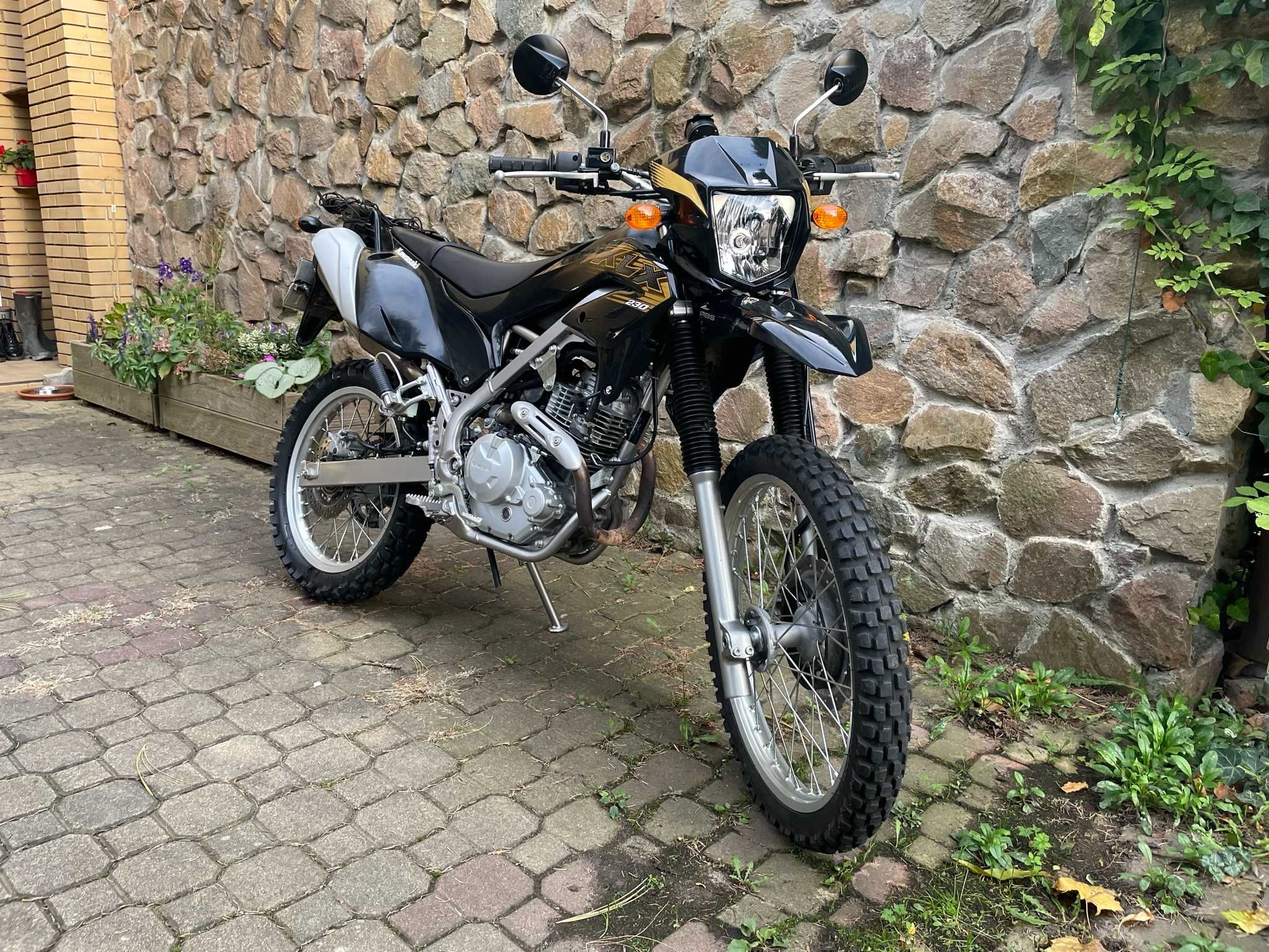 Sprzedaż Kawasaki KLX 230 (2021, 2453 km)