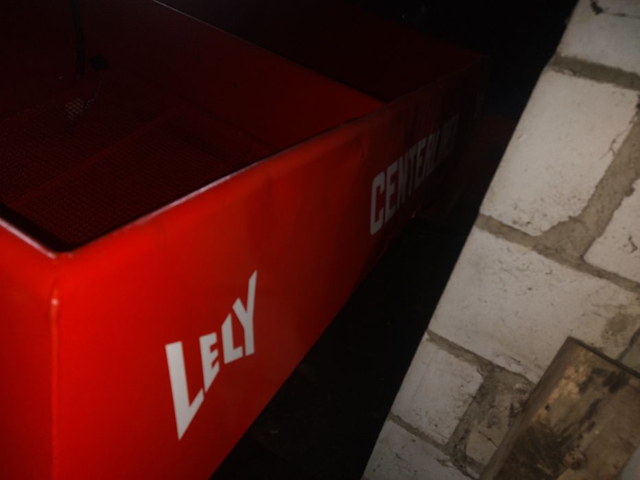 Rozsiewacz do nawozów LELY Centerliner