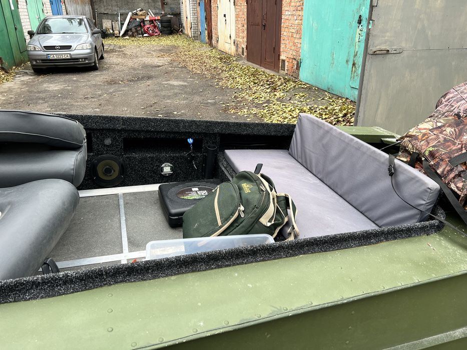 Лодка МКМ (без мотору і лафета) з документами без обвісу