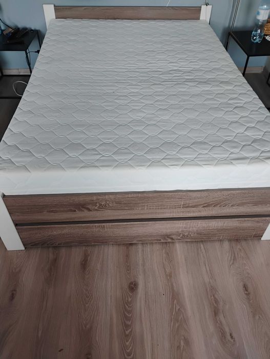 Sprzedam Łóżko 140/200