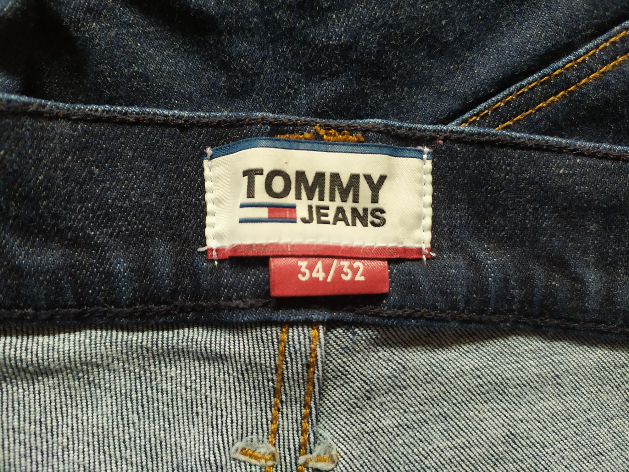Spodnie jeansowe Tommy Jeans roz 34/32