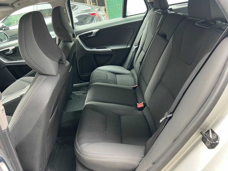 Volvo V60 2.0 D3 Momentum | Automático | 2013 | 136cv