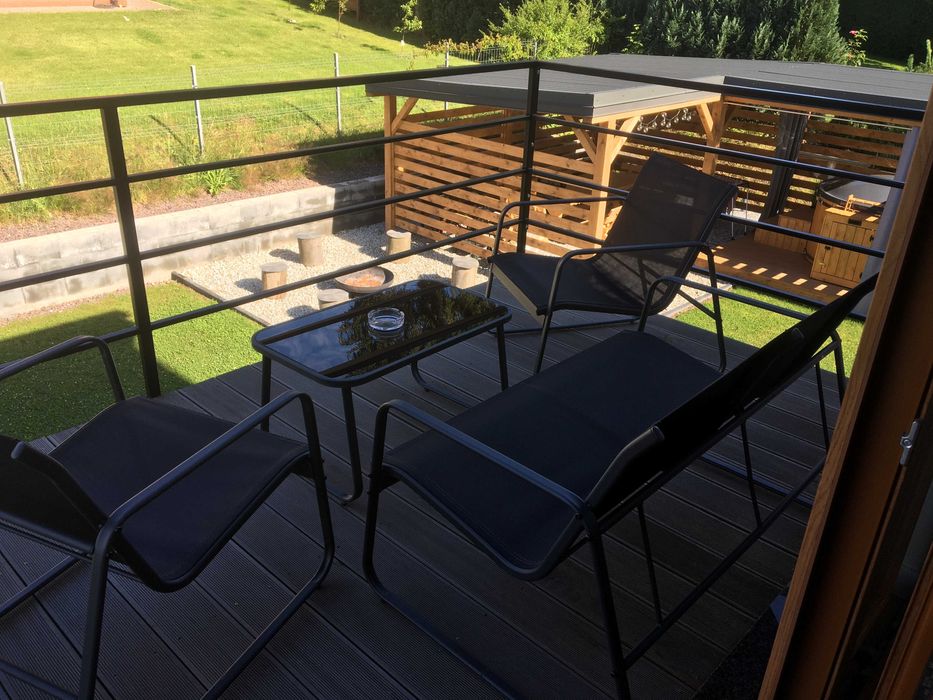 Apartamenty Black&White Lubawka - DOMEK Z RUSKĄ BANIĄ ORAZ SAUNĄ.