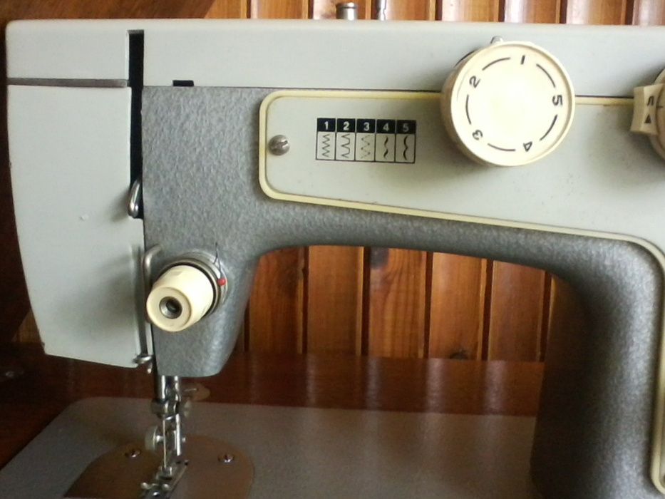 Швейная машинка ПОДОЛЬСК-142