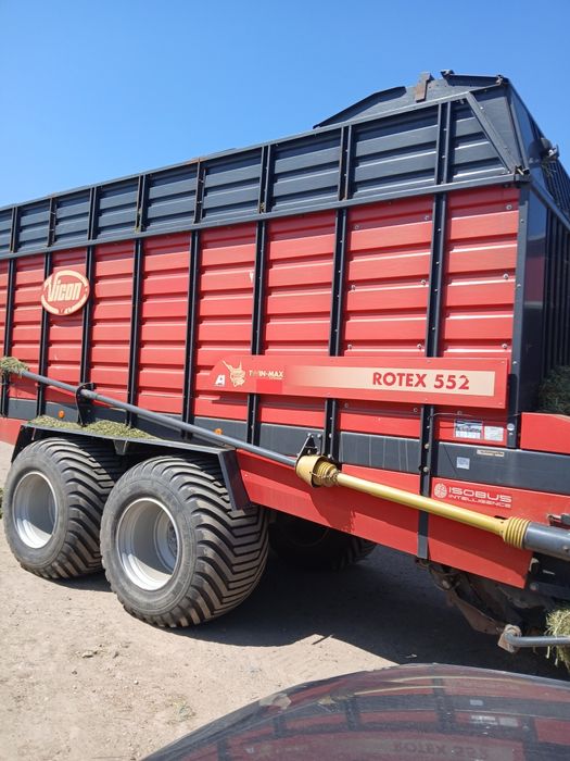 Przyczepa samozbierająca Vicon Rotex 552