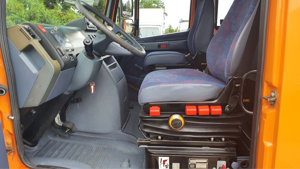 Mercedes Vario 814D specjalistyczny DMC 7.5t