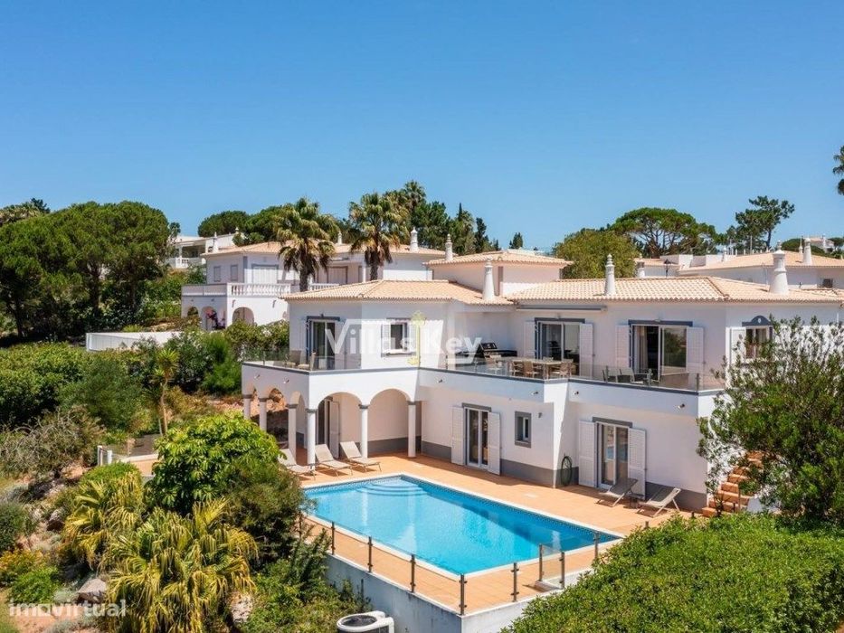 Moradia T4 perfeitamente localizada no San Antonio Golf Resort