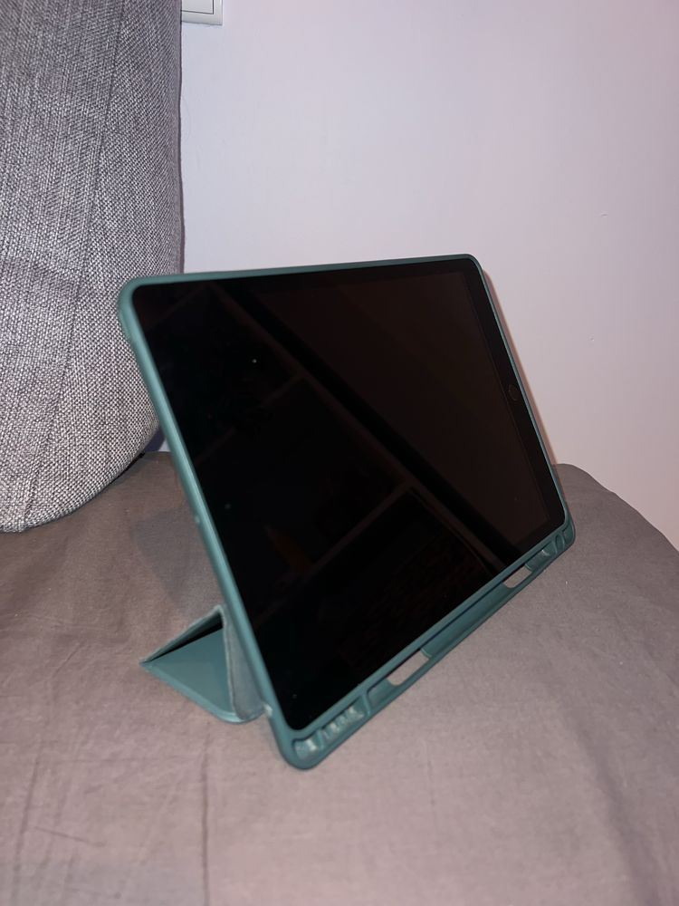APPLE iPad 9 generacji 10.2 64GB