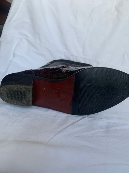 Шкіряні жіночі чоботи-козаки бордового кольору (Італія).Розмір 41.