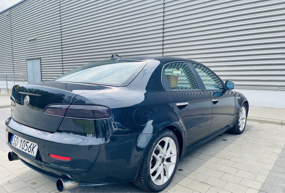 Alfa Romeo 159 1.9 jtd razrząd wymieniony klima mrozi