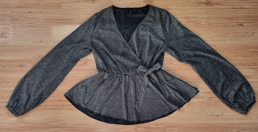 Amisu elegancka bluzka kopertowa XS