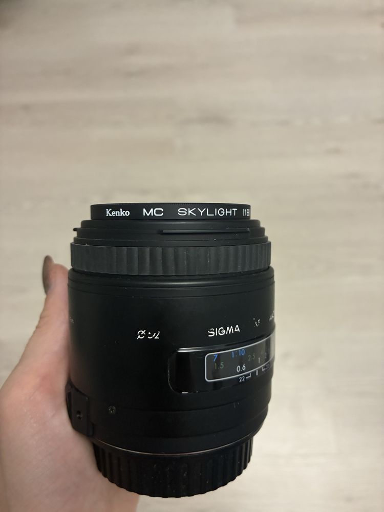 Sigma AF macro 50mm f2.8 + Kenko mc skylight 1b