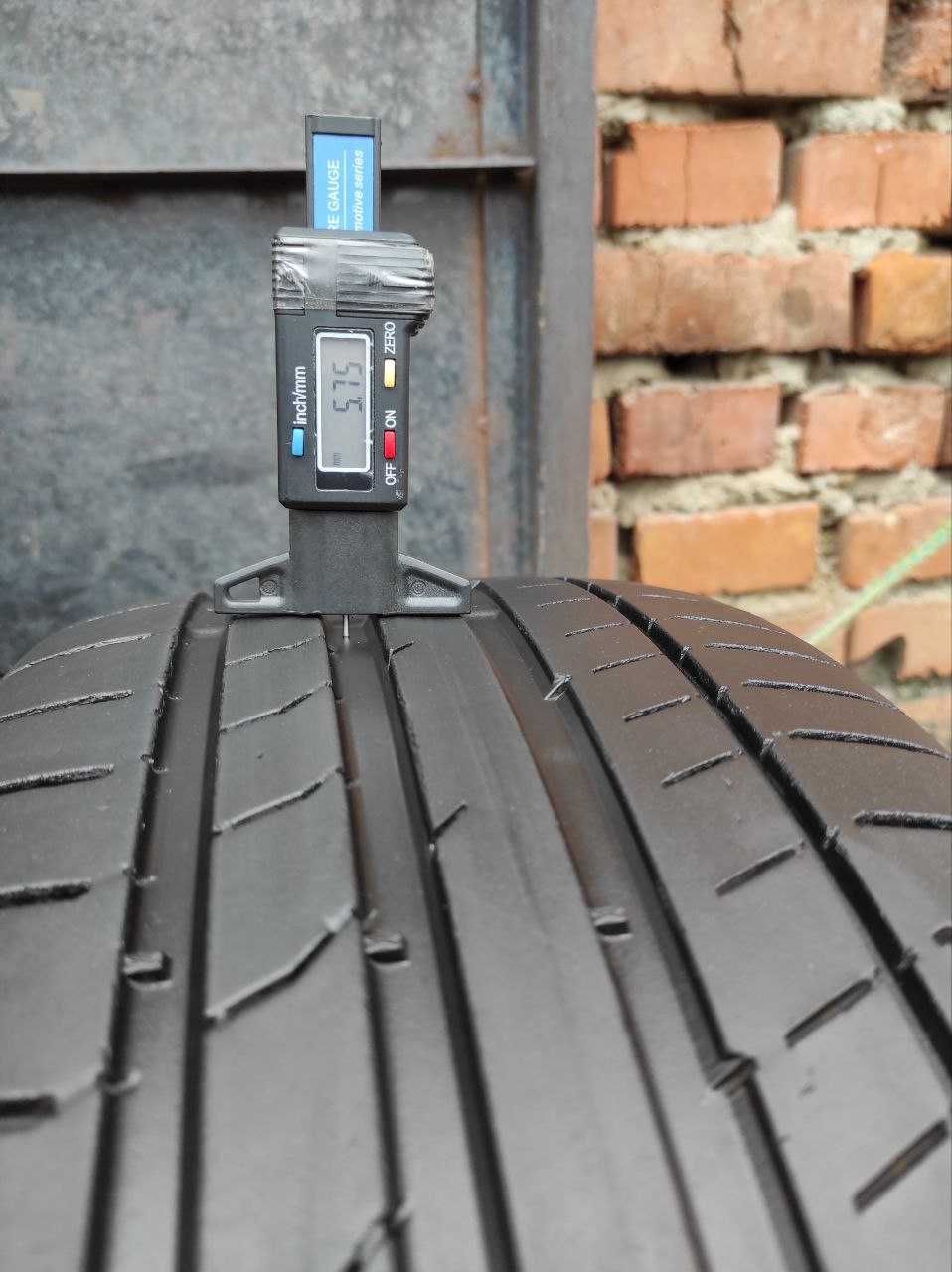 Continental Conti Sport Contact 5 225/40r18 пара 5,7мм пара 7,3мм ЛЕТО