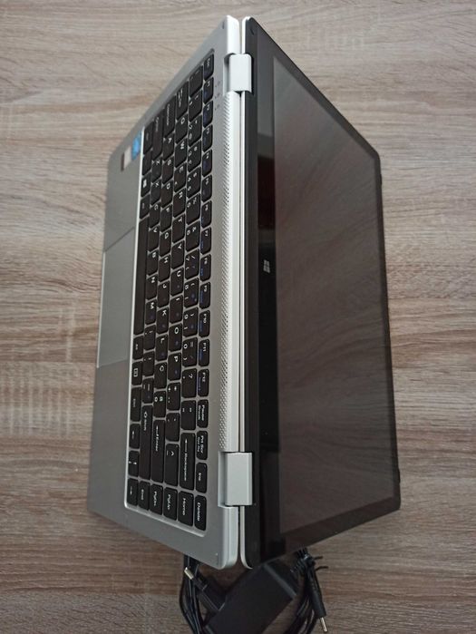 Portátil "INSYS - N1331", com Windows 10 Pro