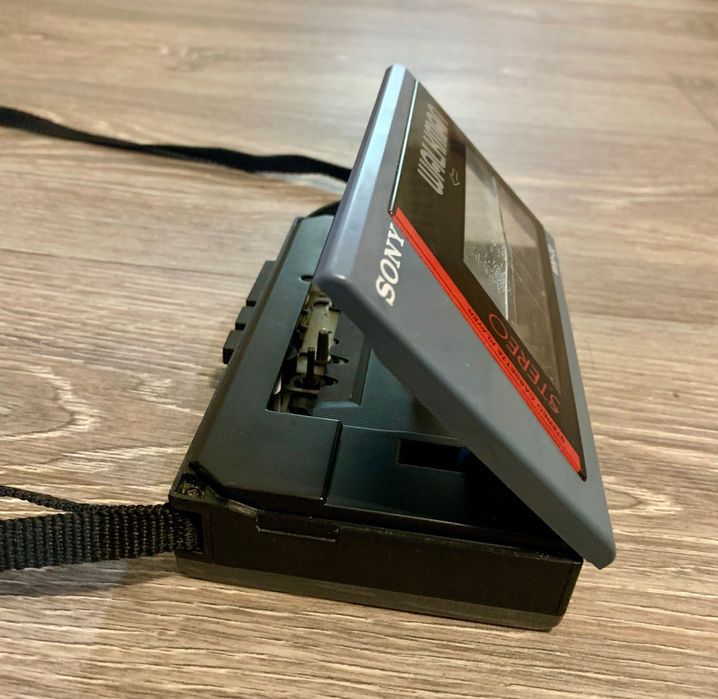 Касетний аудиоплеєр Sony Walkman WM-22