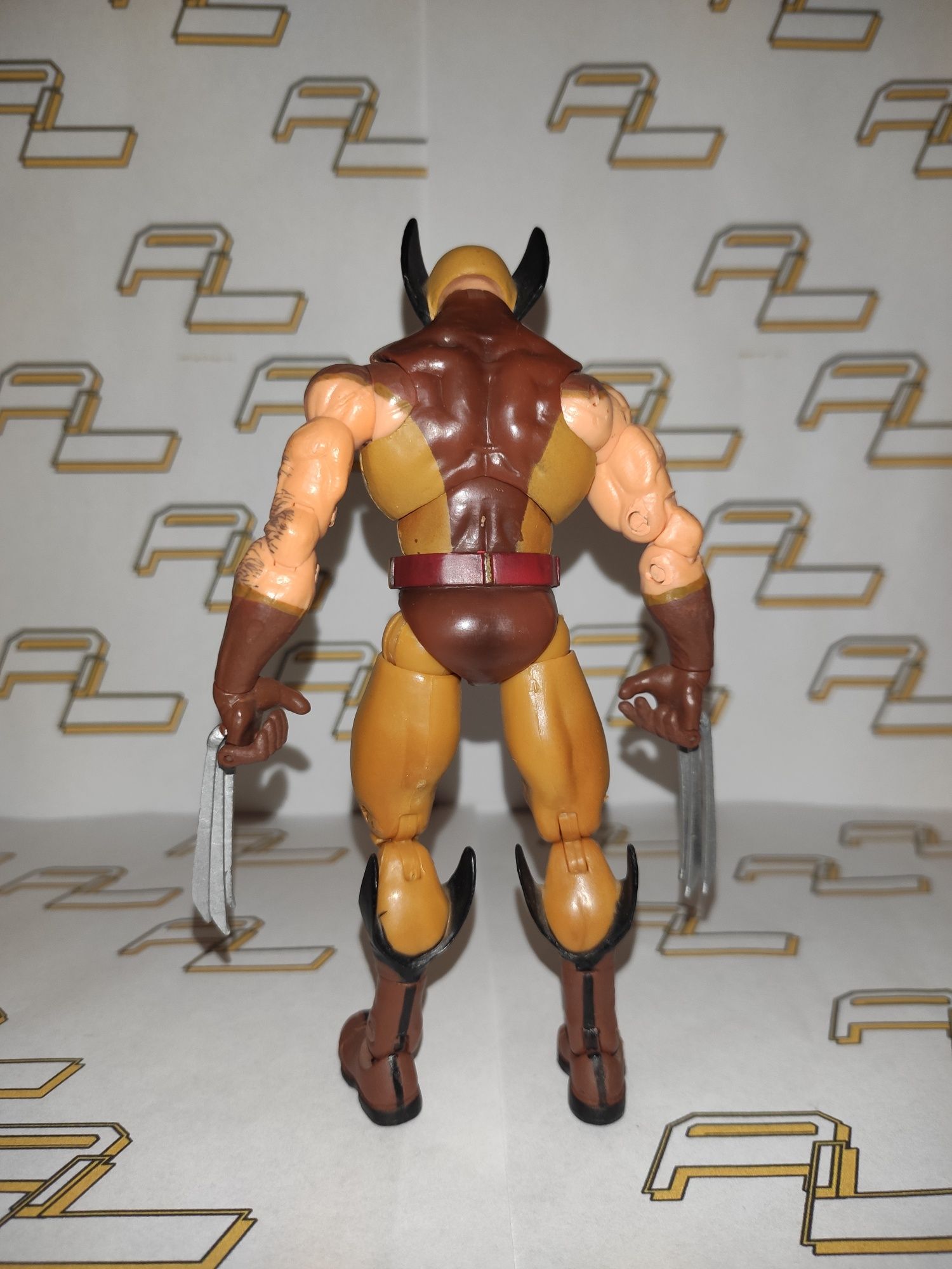 Фігурка Росомаха / Оригінал / Wolverine Marvel Legends X-Men Toy Biz