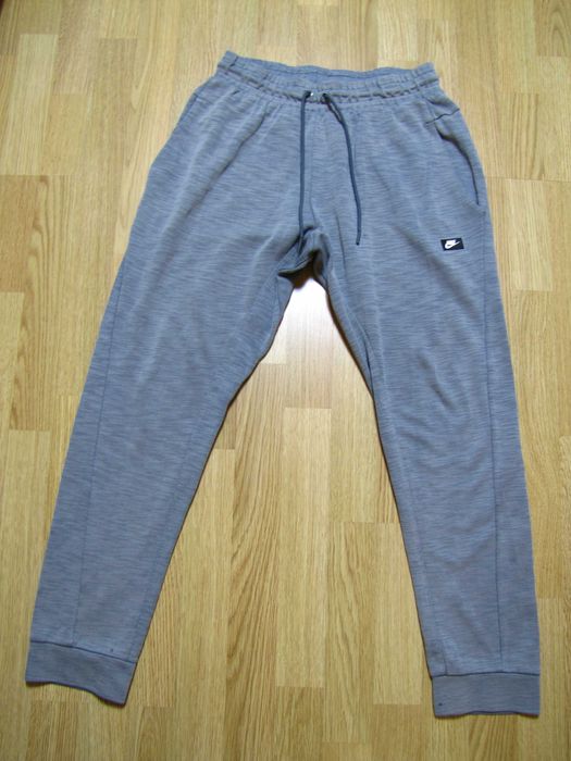 Spodnie dresowe męskie Nike - M