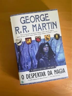 As cronicas de gelo e fogo - Guerra dos tronos