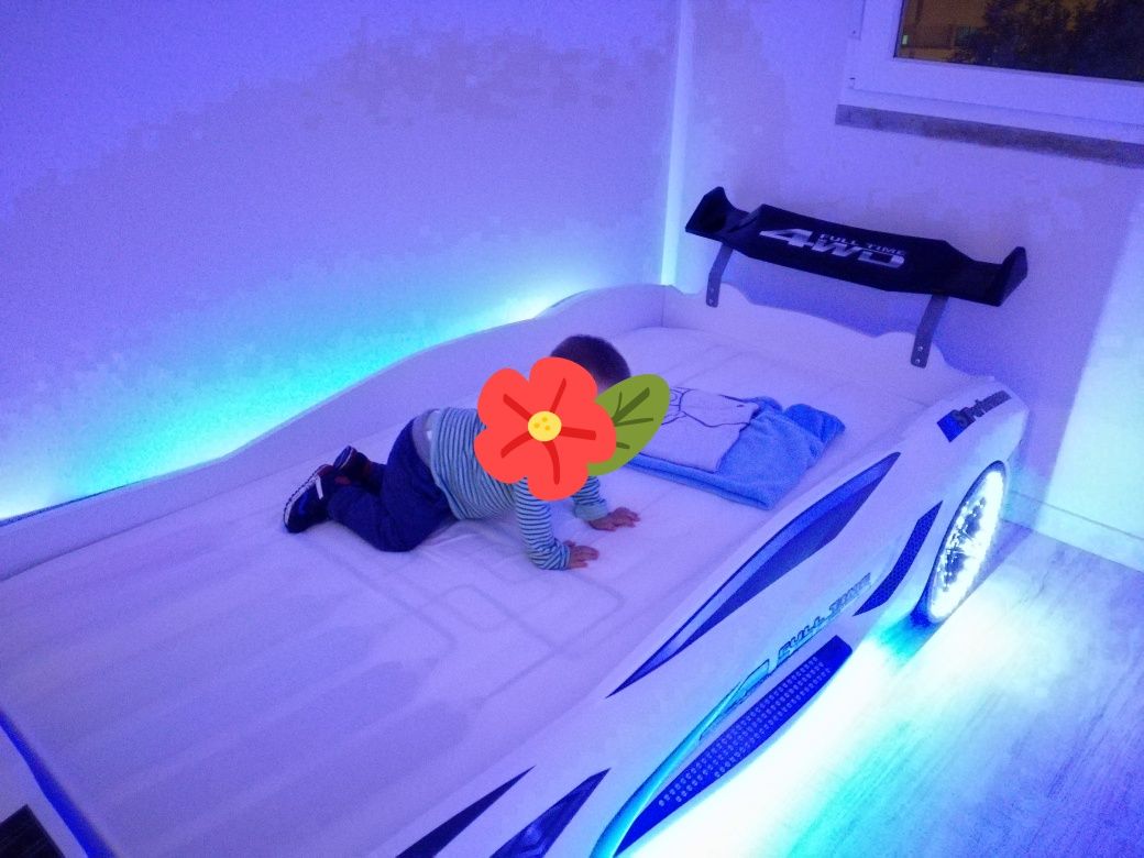 Cama Carro com Leds e Música