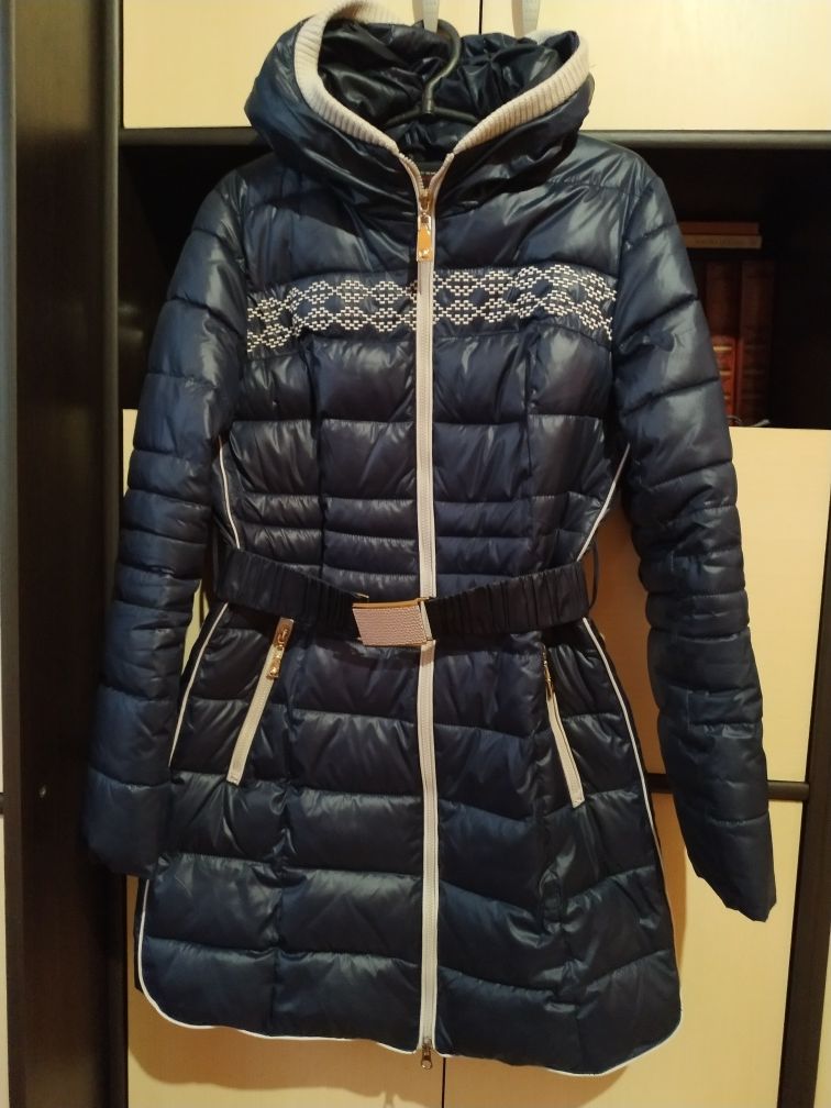 Зимняя женская курточка