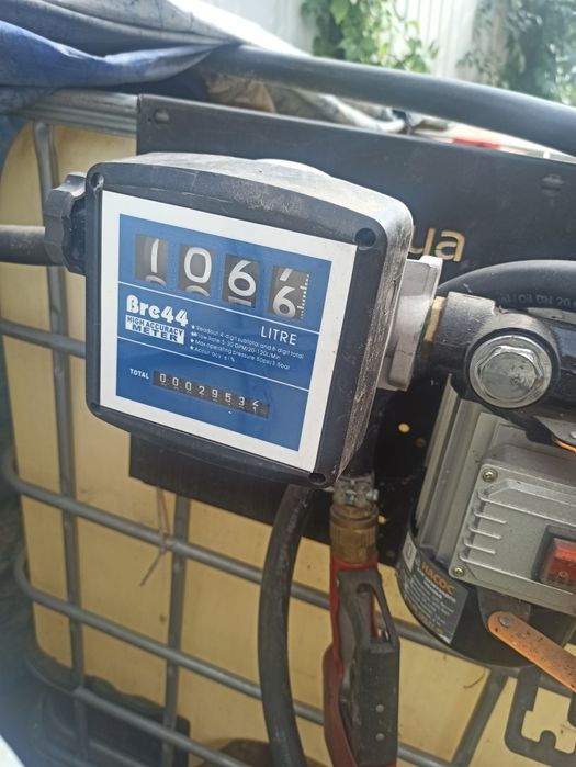 Продам мини заправку 2000л