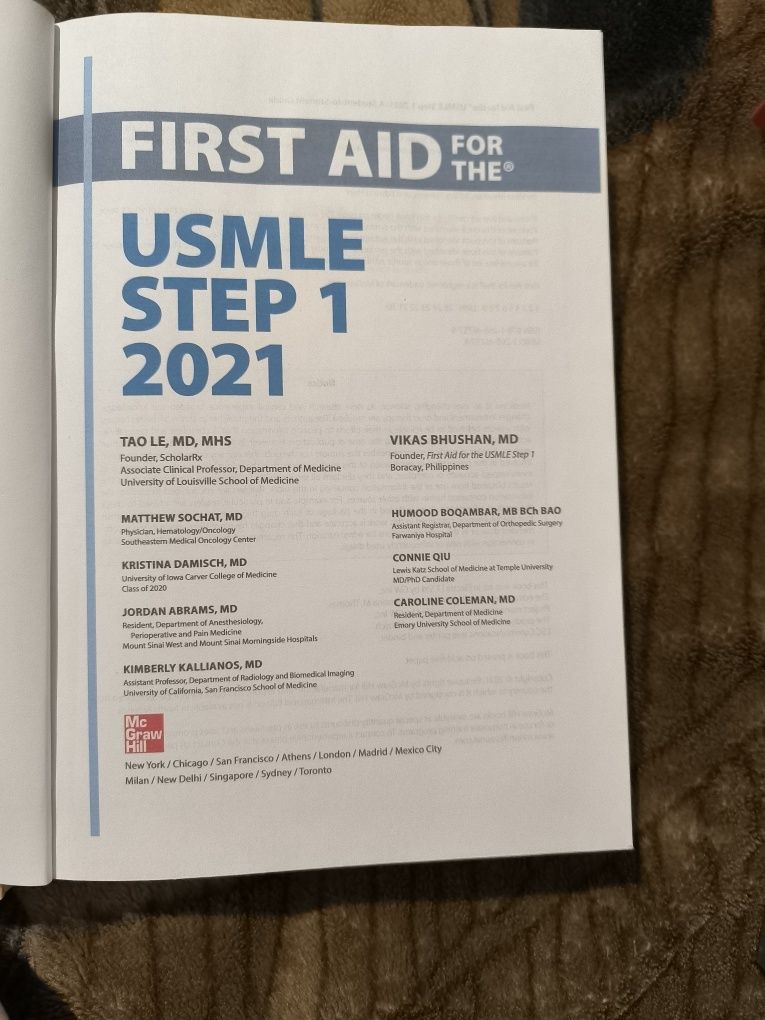 Книга First Aid 2021 for the USMLE Step 1