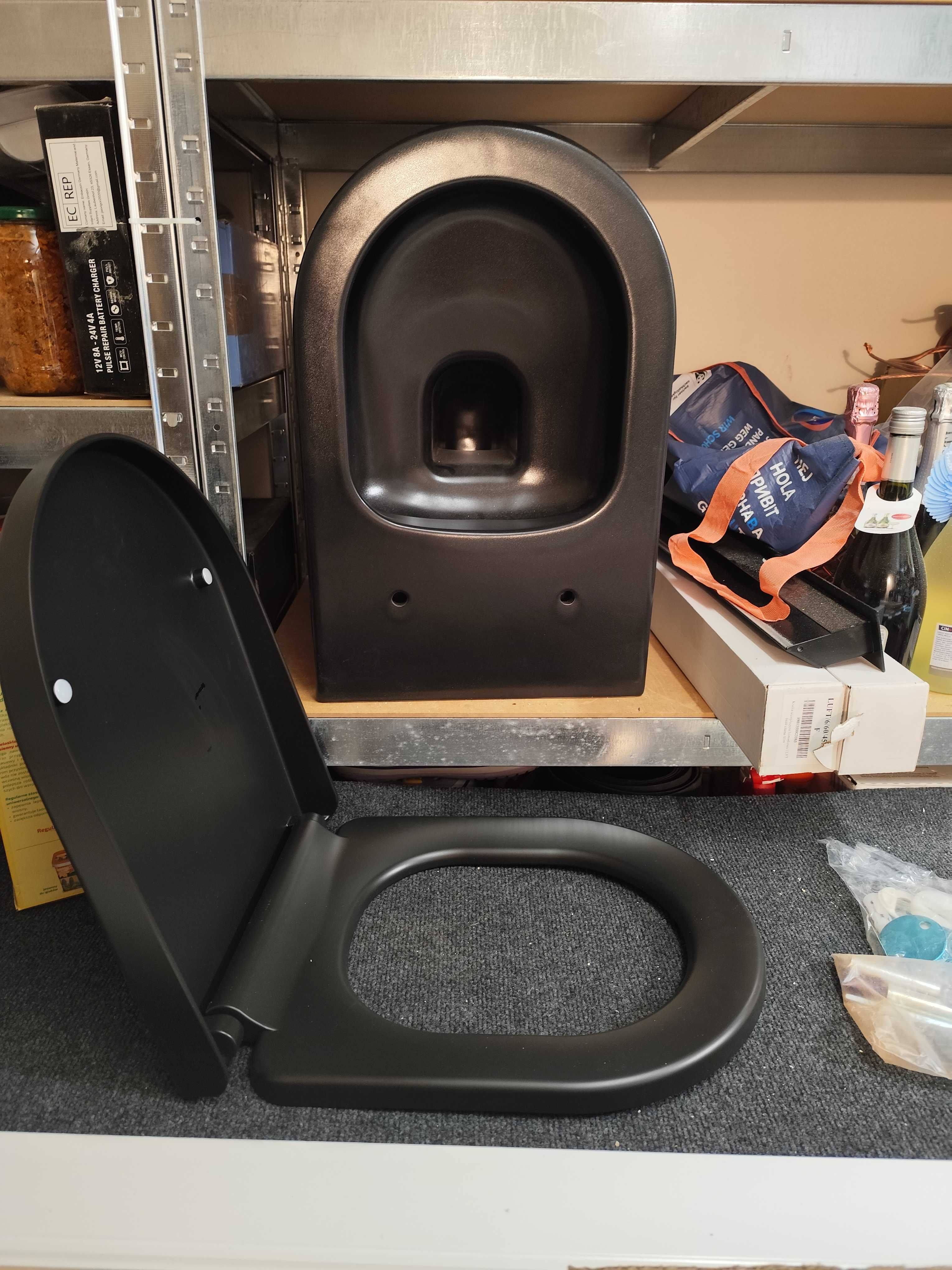 Miska WC z deskom wolnoopadajacom