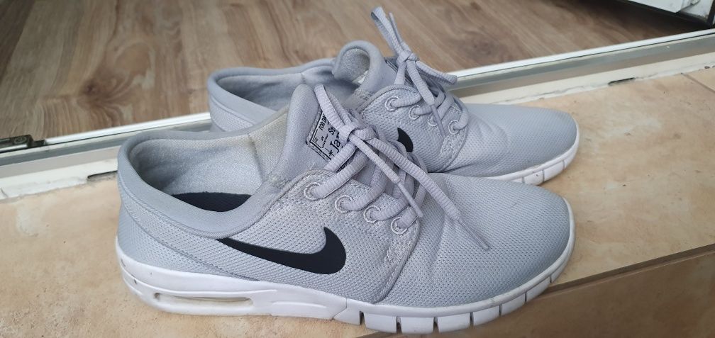 NIKE Stefan Janoski buty męskie sportowe rozmiar 39 wkładka 24,5cm