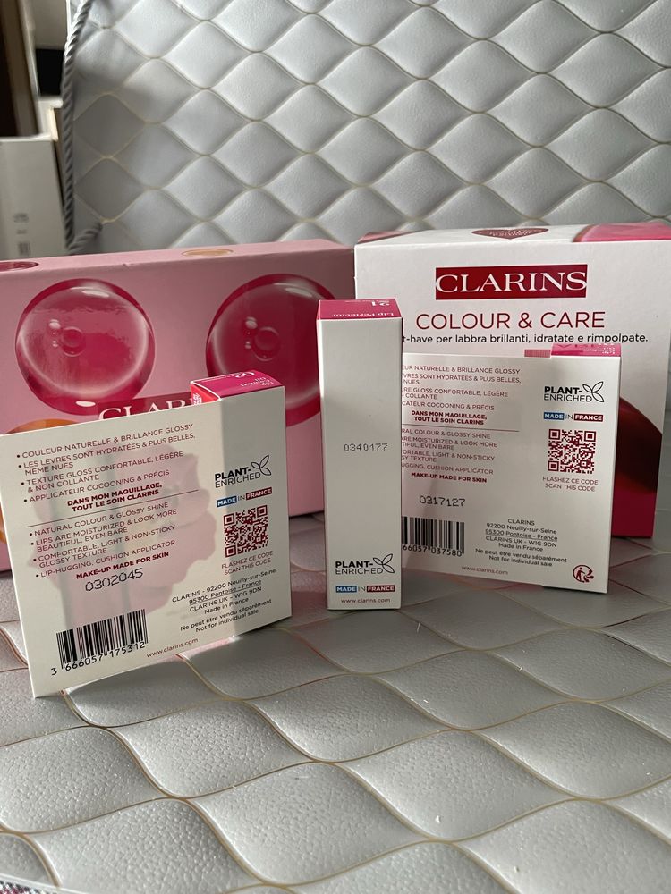 Clarins для КОМФОРТУ губ