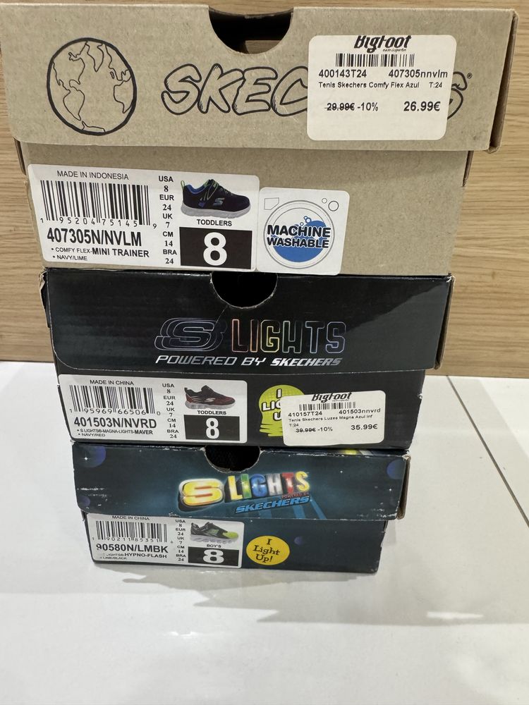 Vendo Ténis SKECHERS número 24 com luzes como NOVOS