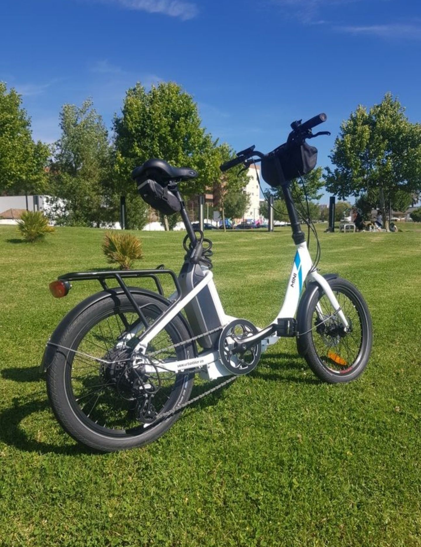 Bicicleta Eléctrica Urbanbiker e Wayscral