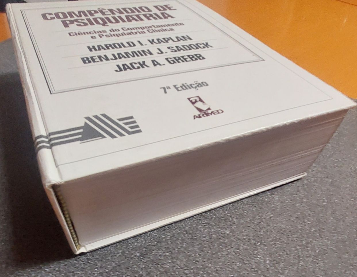 Compêndio de Psiquiatria .Harold Kaplan , Benjamin Jack .J.Sadoc Grebb