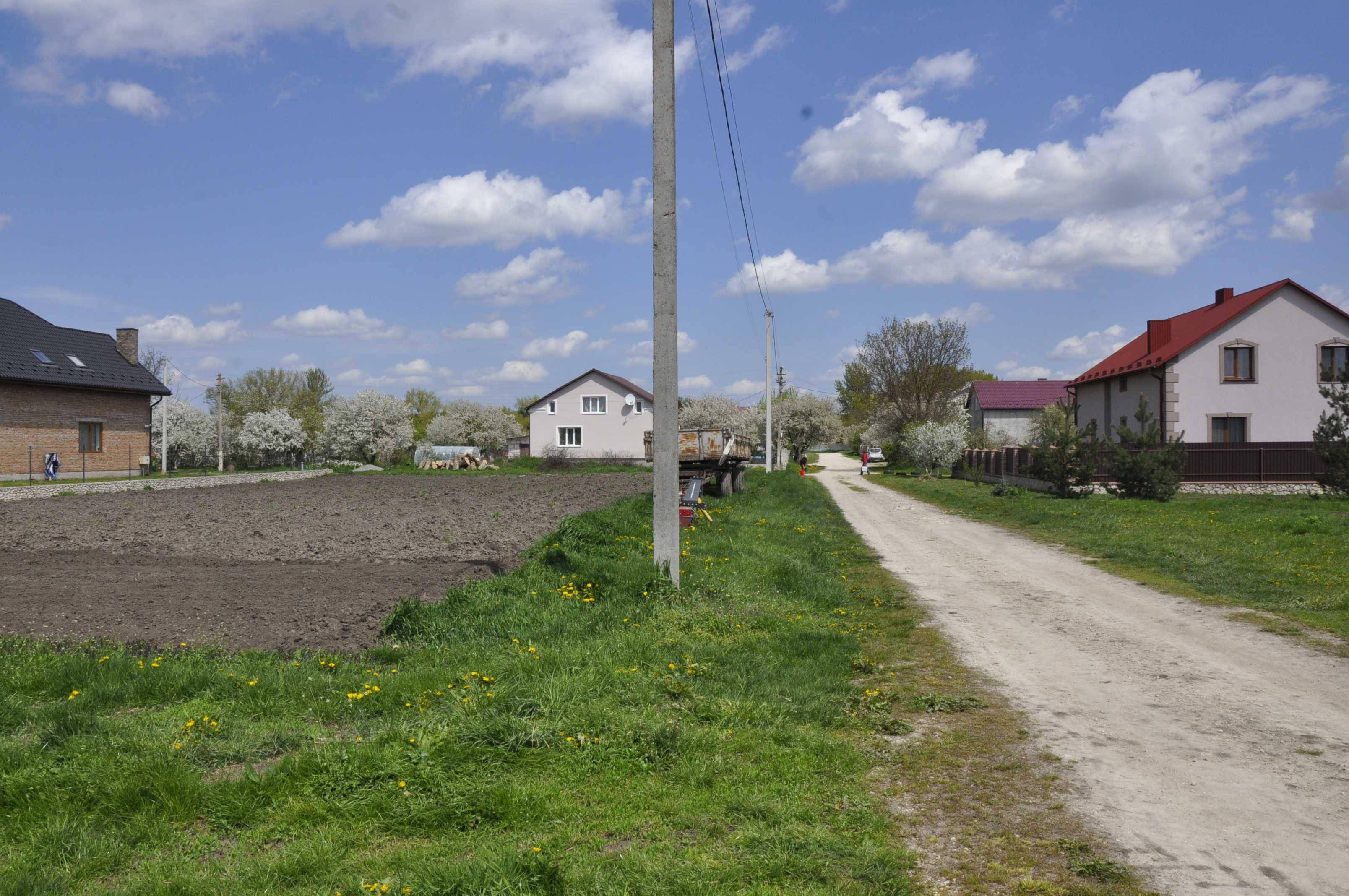 Продаю ділянку в Ангелівці