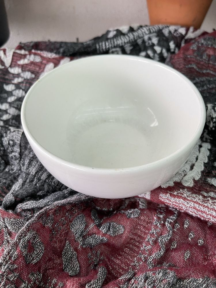 Tijelas brancas e castanha para utilização diversa