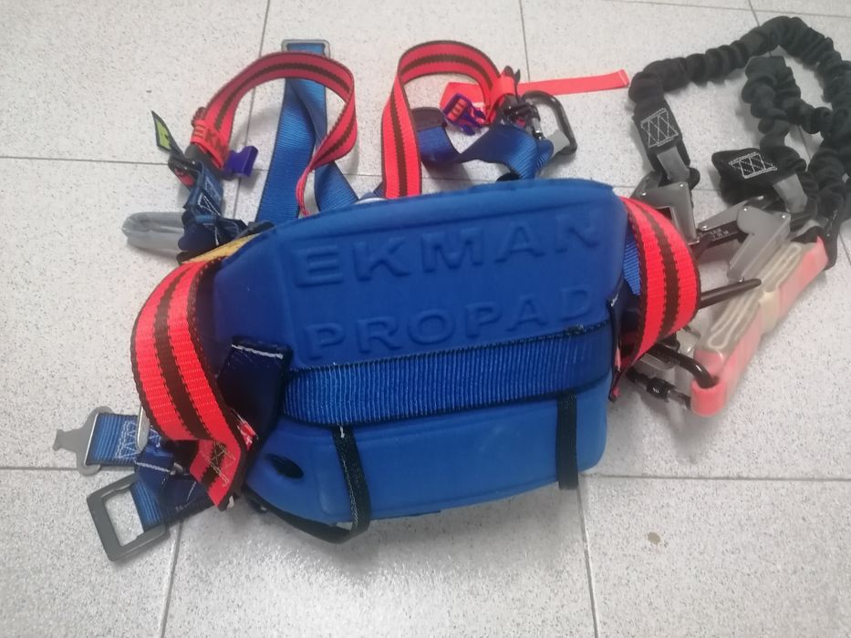 Arnes de segurança marca Ekman, novo a estrear c/ bolsa de transporte