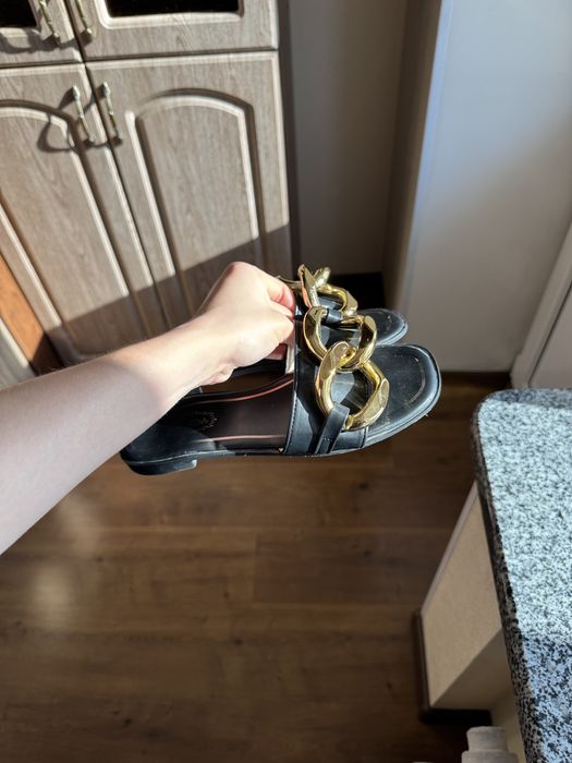 Шльопанці жіночі