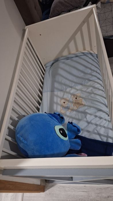 Cama de bebé  usada