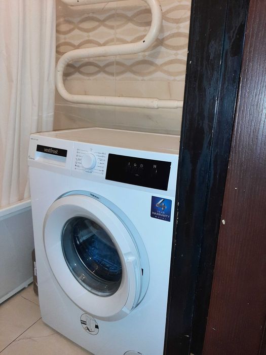 Продаж 2кк Пр.Центральний в гарному стані, без комісії для покупця, ц9