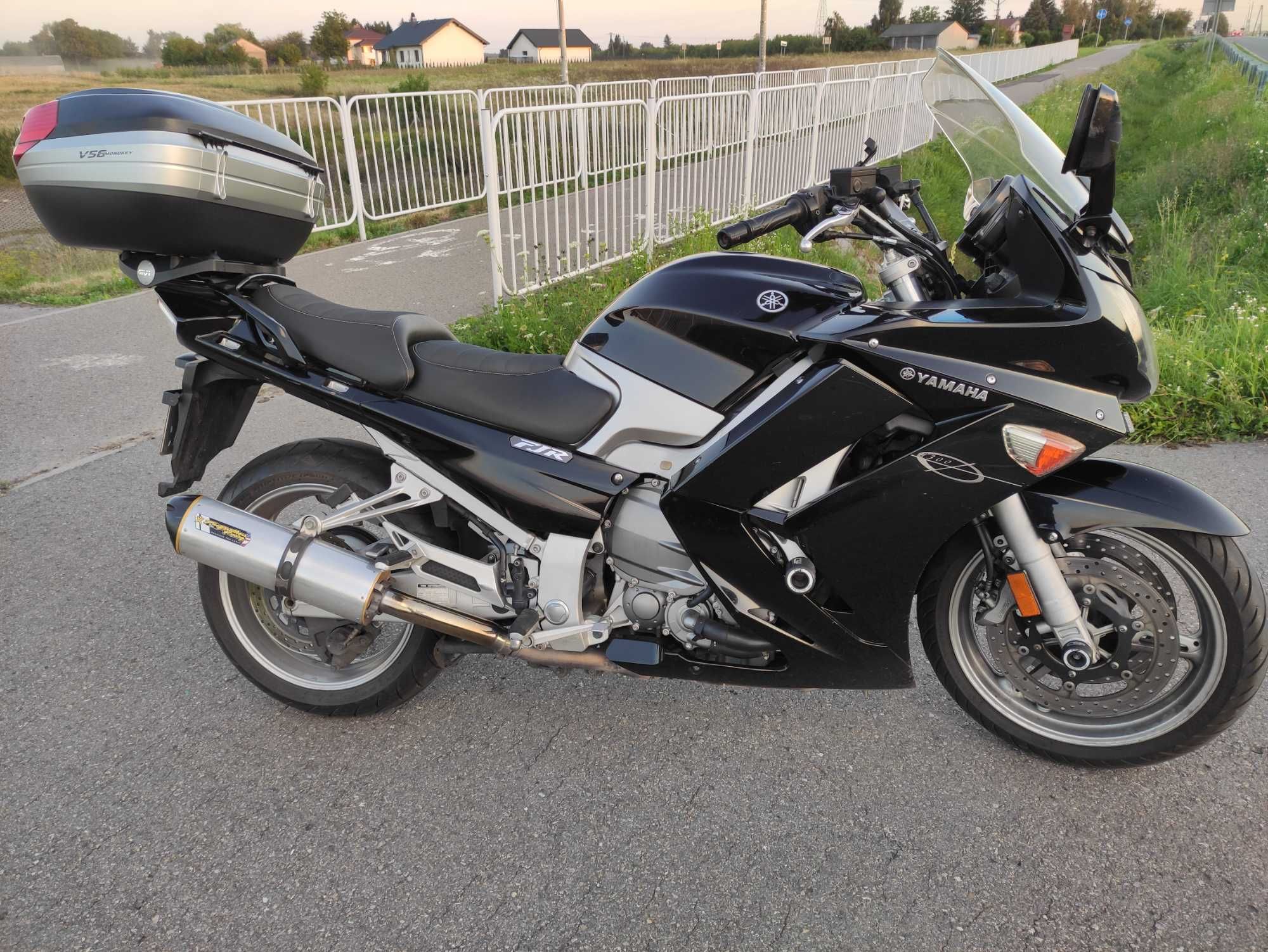 Yamaha FJR 1300 . Zadbana w dobrym stanie.