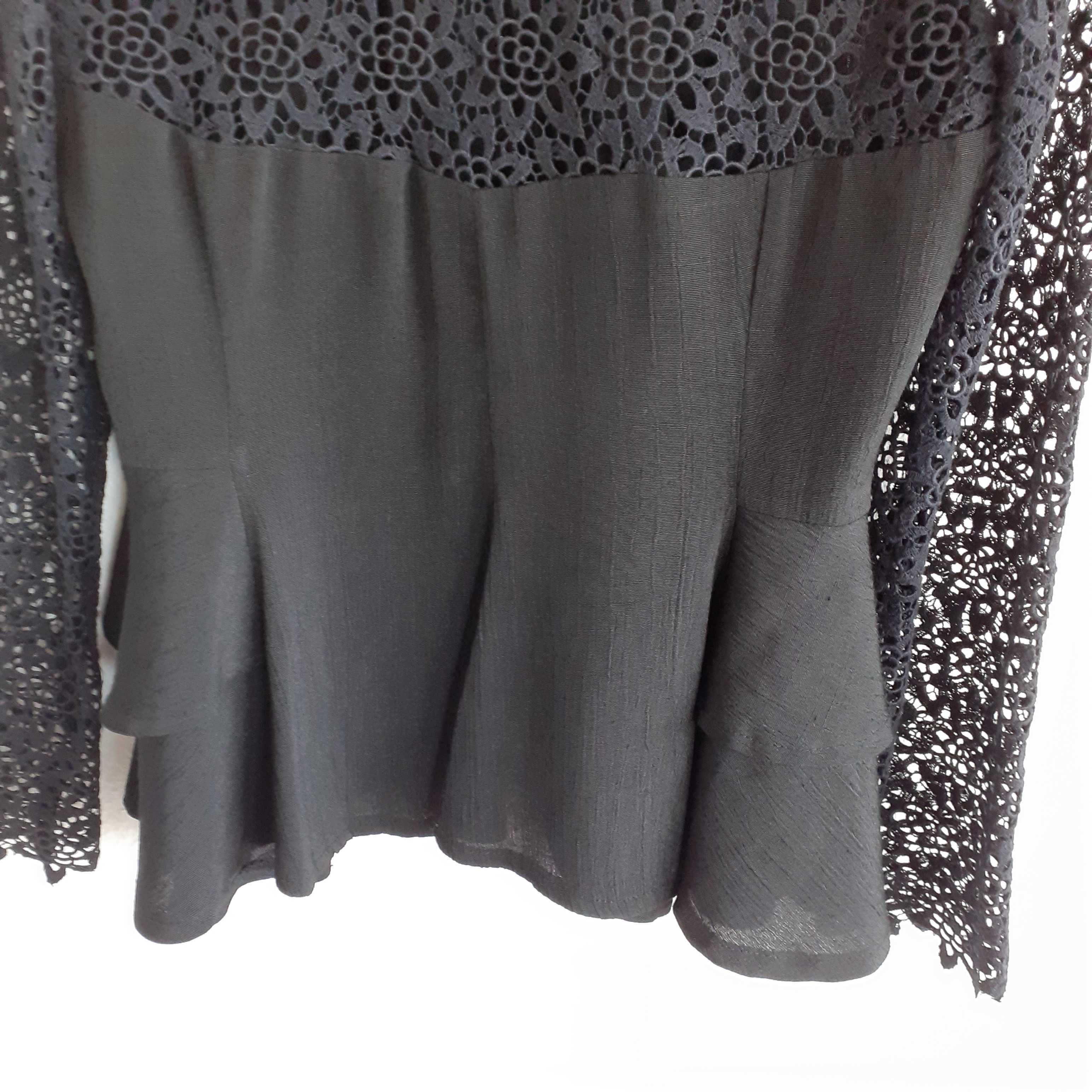 Blaser com renda e top de renda igual