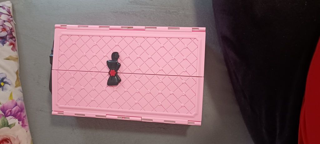 Zestaw Barbie auto szafa lale