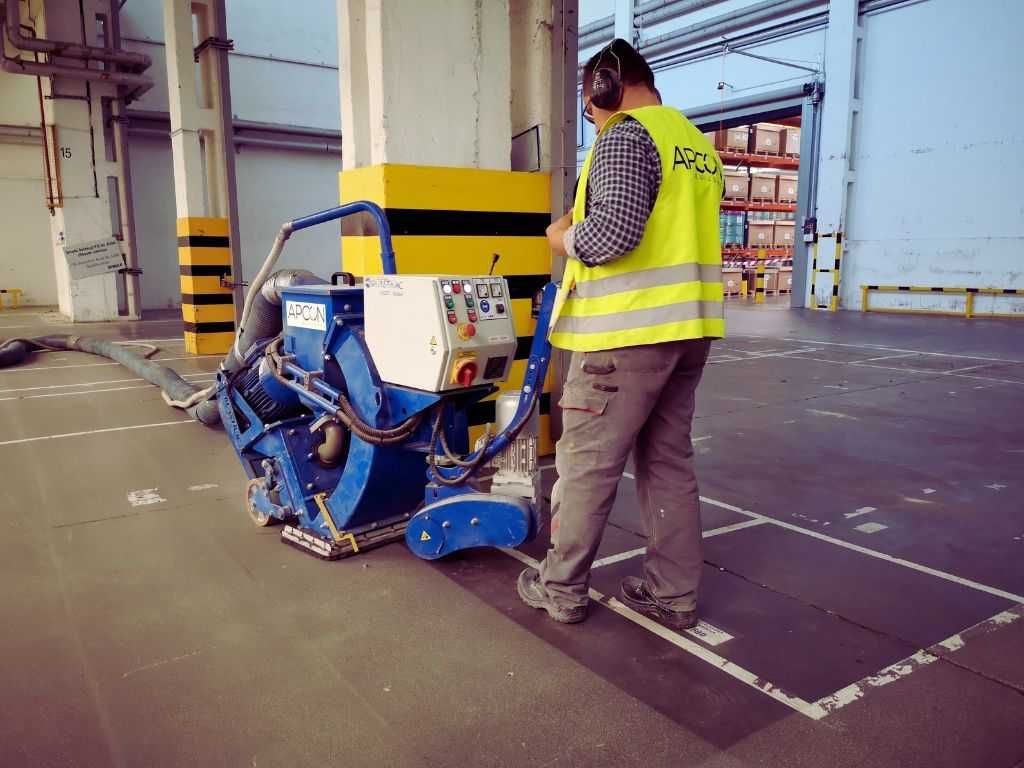 Śrutowanie betonu Groszkowanie Usuwanie mleczka cementowego pod żywicę
