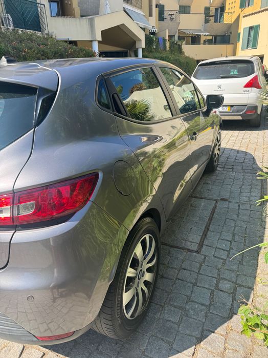 Renault clio 1.5dci 2013 poucos kms
