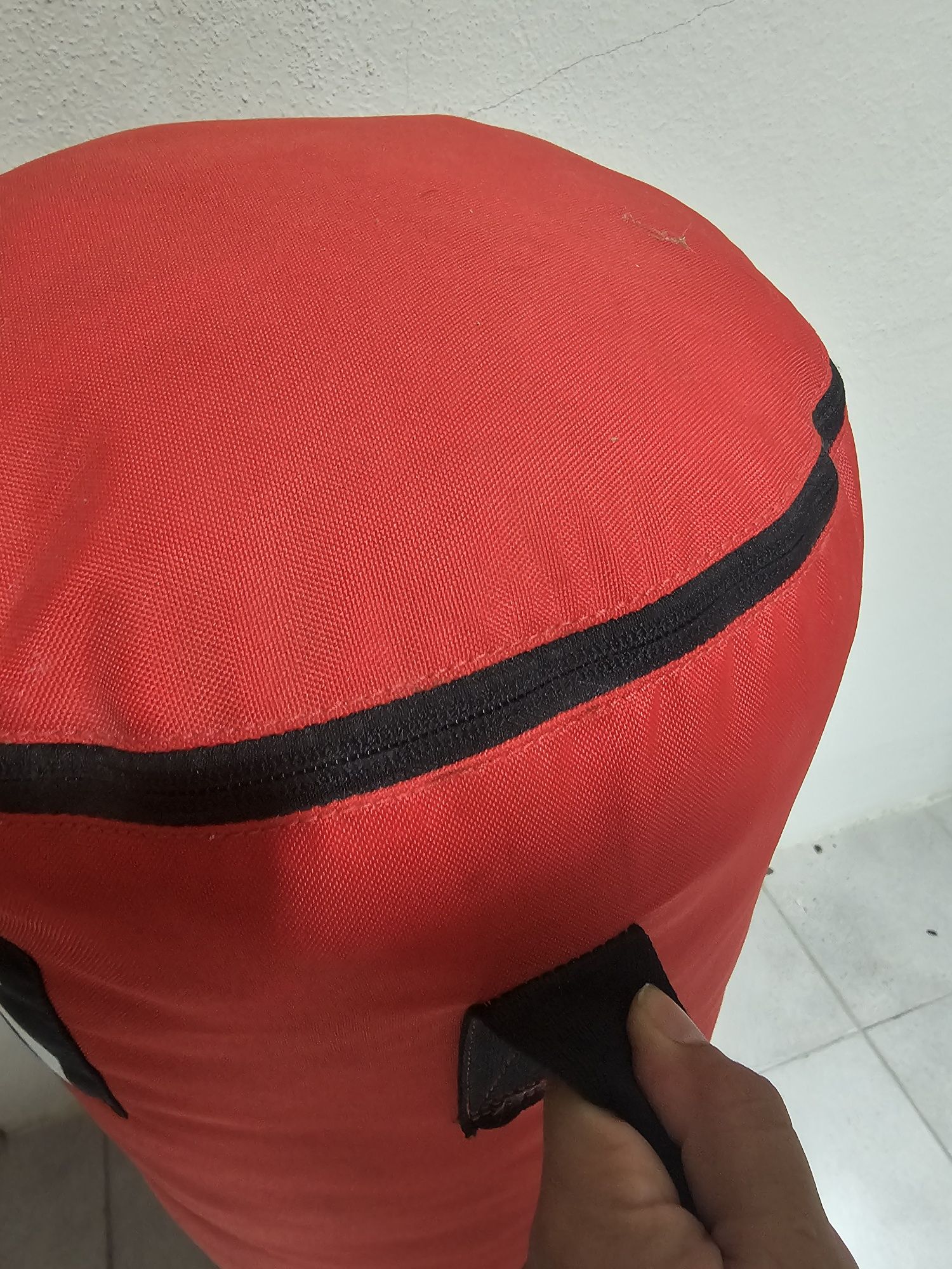 Saco de boxe vermelho