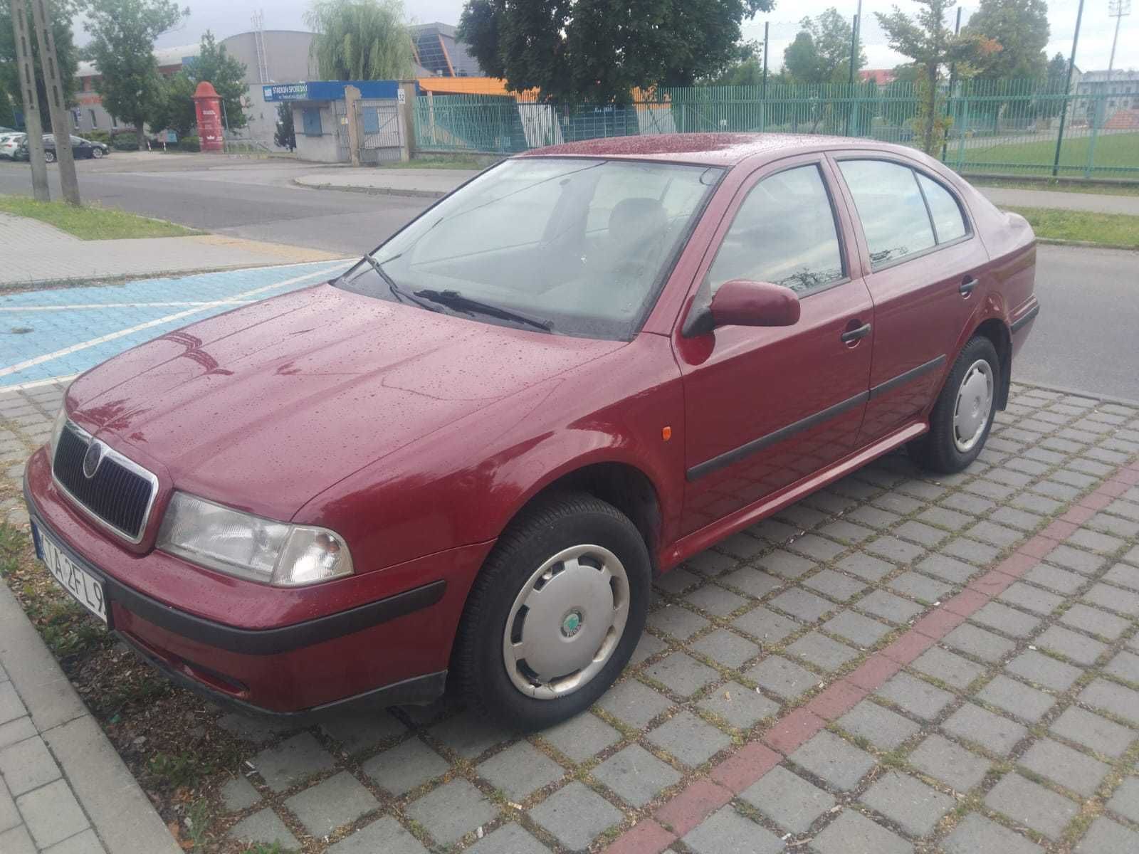 Skoda Octavia 1999r. 1.6benz LPG..90KM. waźne opałaty