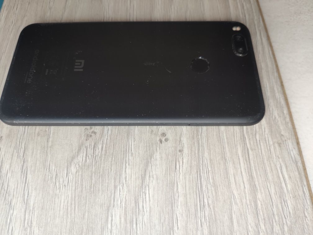 Xiaomi Redmi Mi A1 4/64 GB Andr 9  Краматорск рабочий телефон
Состояни