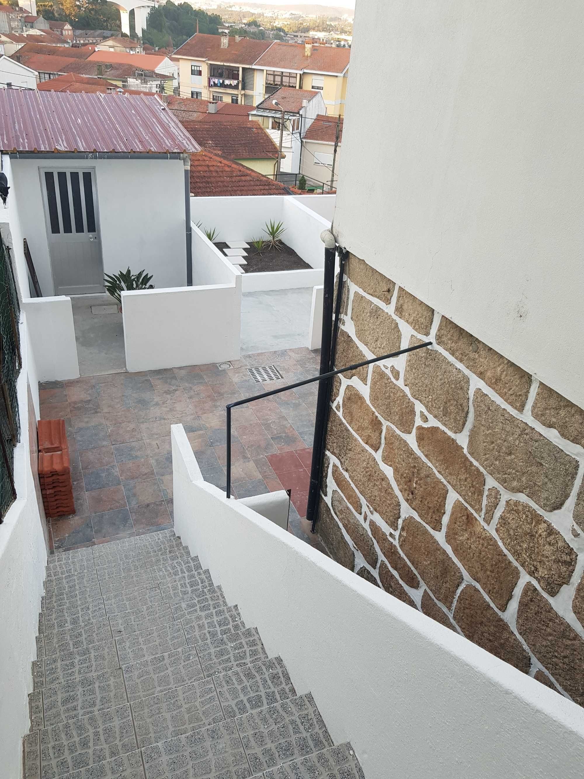 Apartamento T1 com terraço