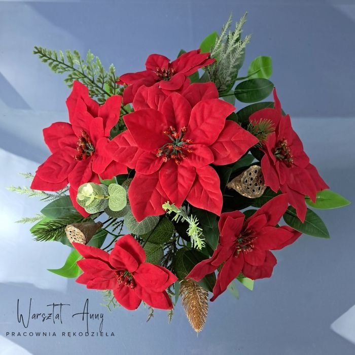 Warsztat Anny bukiet kompozycja na cmentarz Boże Narodzenie poinsecja
