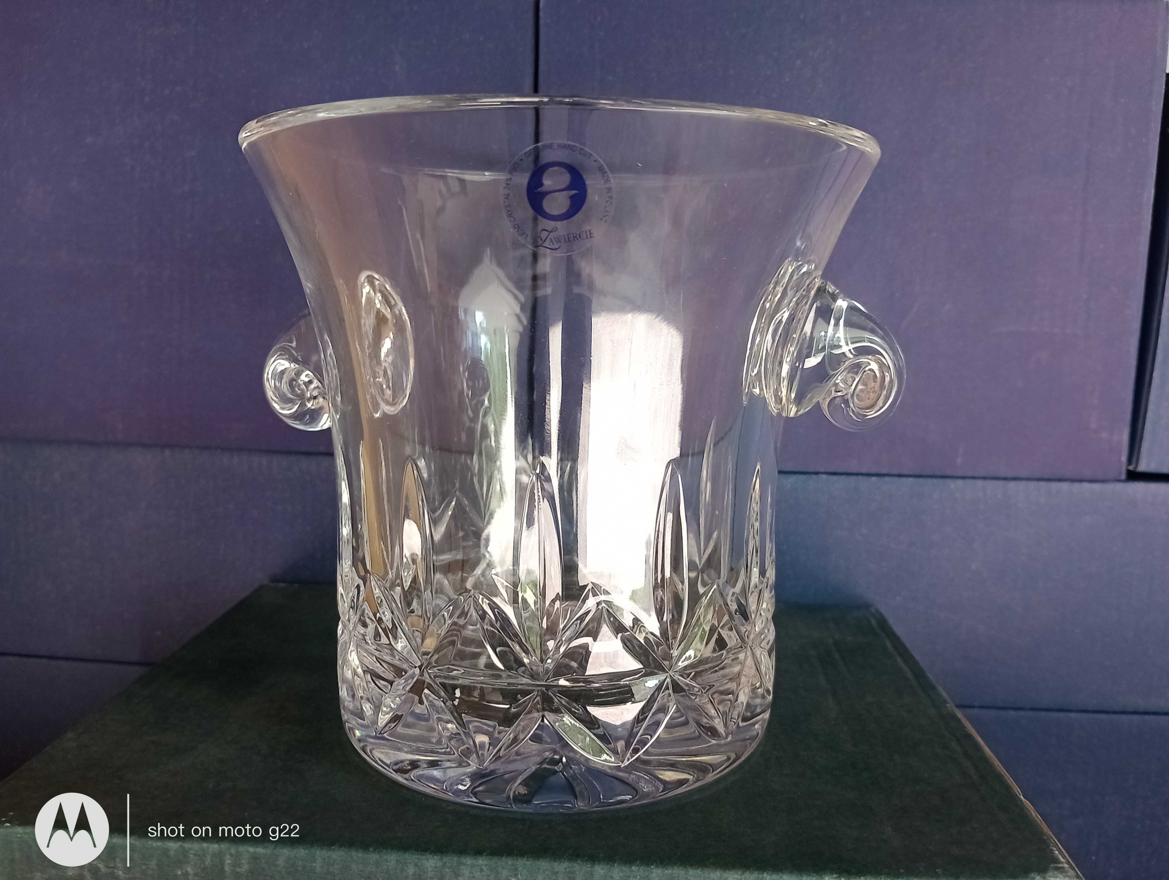 Kryształowy kubełek o poj.1 litra.Wysokość 14 cm